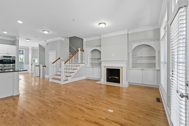 Building Photo - 1664 Mosaic Way