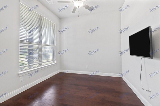 Building Photo - 8451 Bronzegate Trl