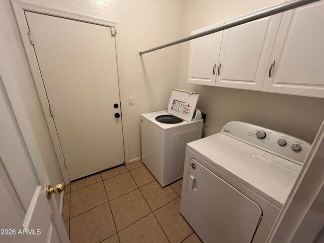 Building Photo - 17051 W Windermere Way