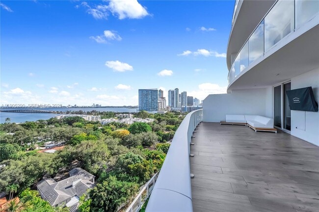 Building Photo - 4250 Biscayne Blvd