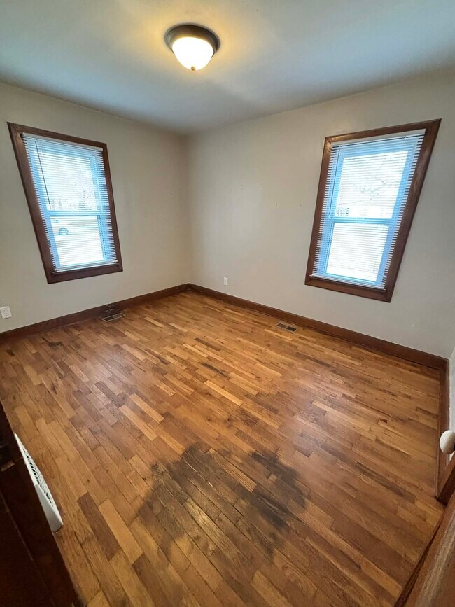 Building Photo - 1845 S Ida St