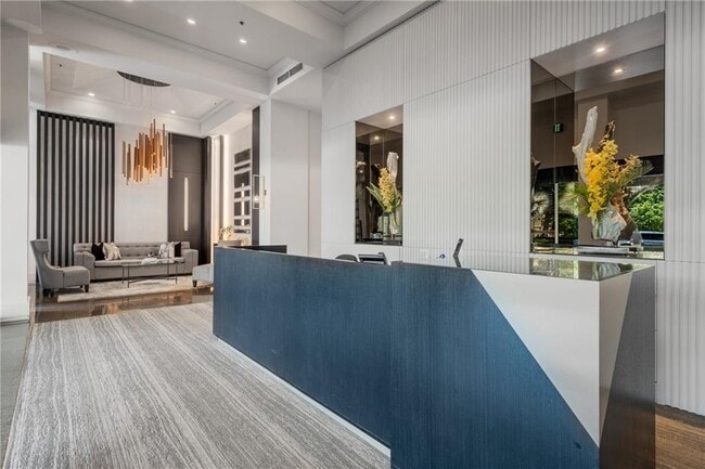 Building Photo - 2660 Peachtree Rd NW