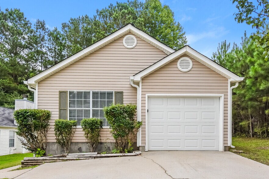 Primary Photo - 1560 Wembley Dr