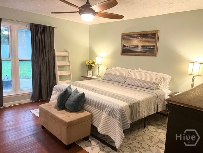 Building Photo - 12 St Moritz Ct