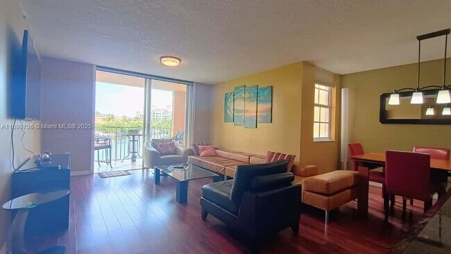 Building Photo - 19999 E Country Club Dr