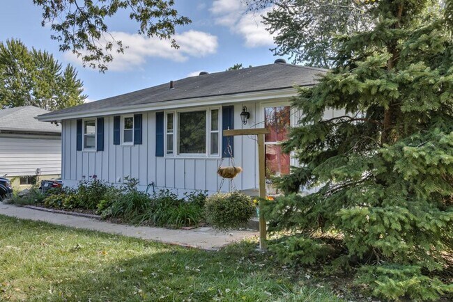 Building Photo - Available This Spring – Reserve Early