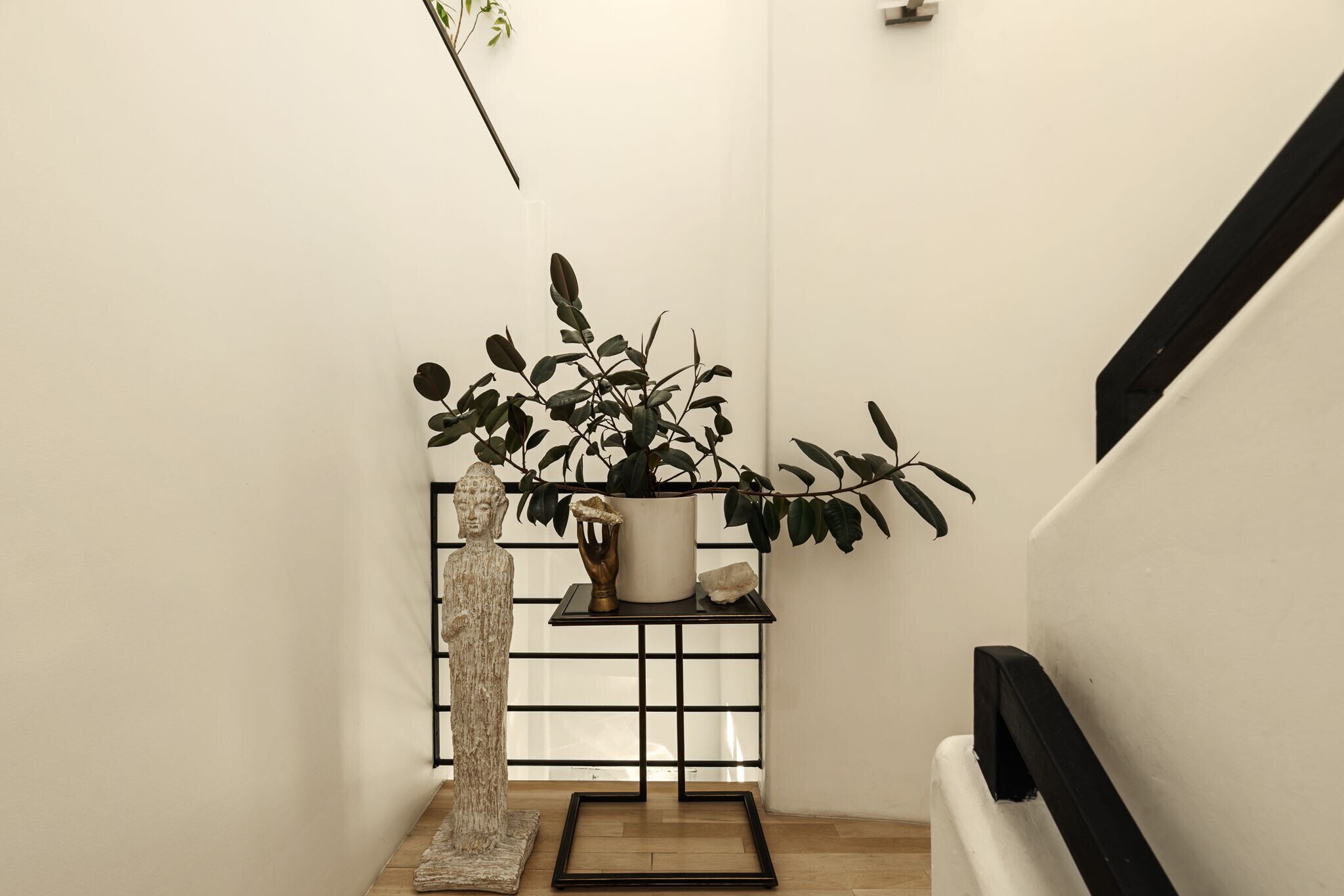 Building Photo - 610 9th St