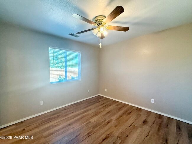 Building Photo - 821 Village Cir