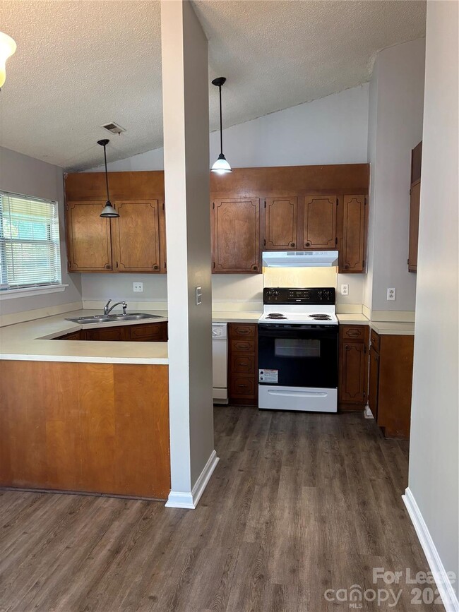 Building Photo - 6714 Marston Ct