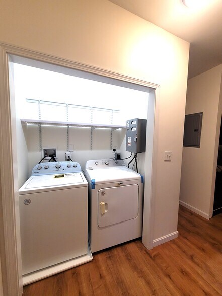 Building Photo - 119 Rodney St