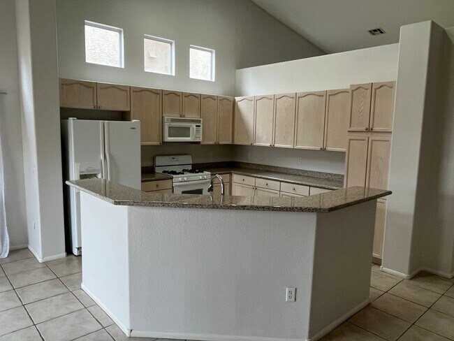 Building Photo - Lovely Gated Townhome Single Story Community.