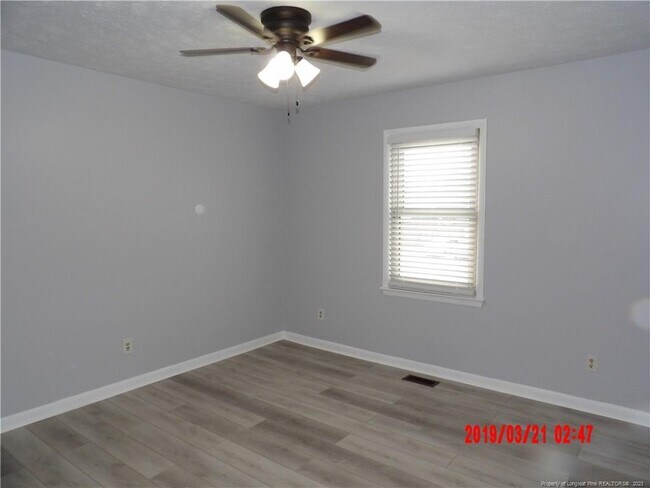 Building Photo - 7894 Ladonia Dr