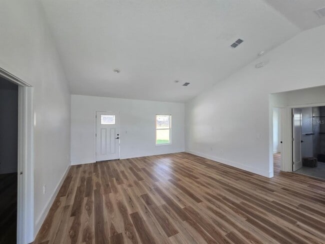 Building Photo - 11670 SE 55th Ln