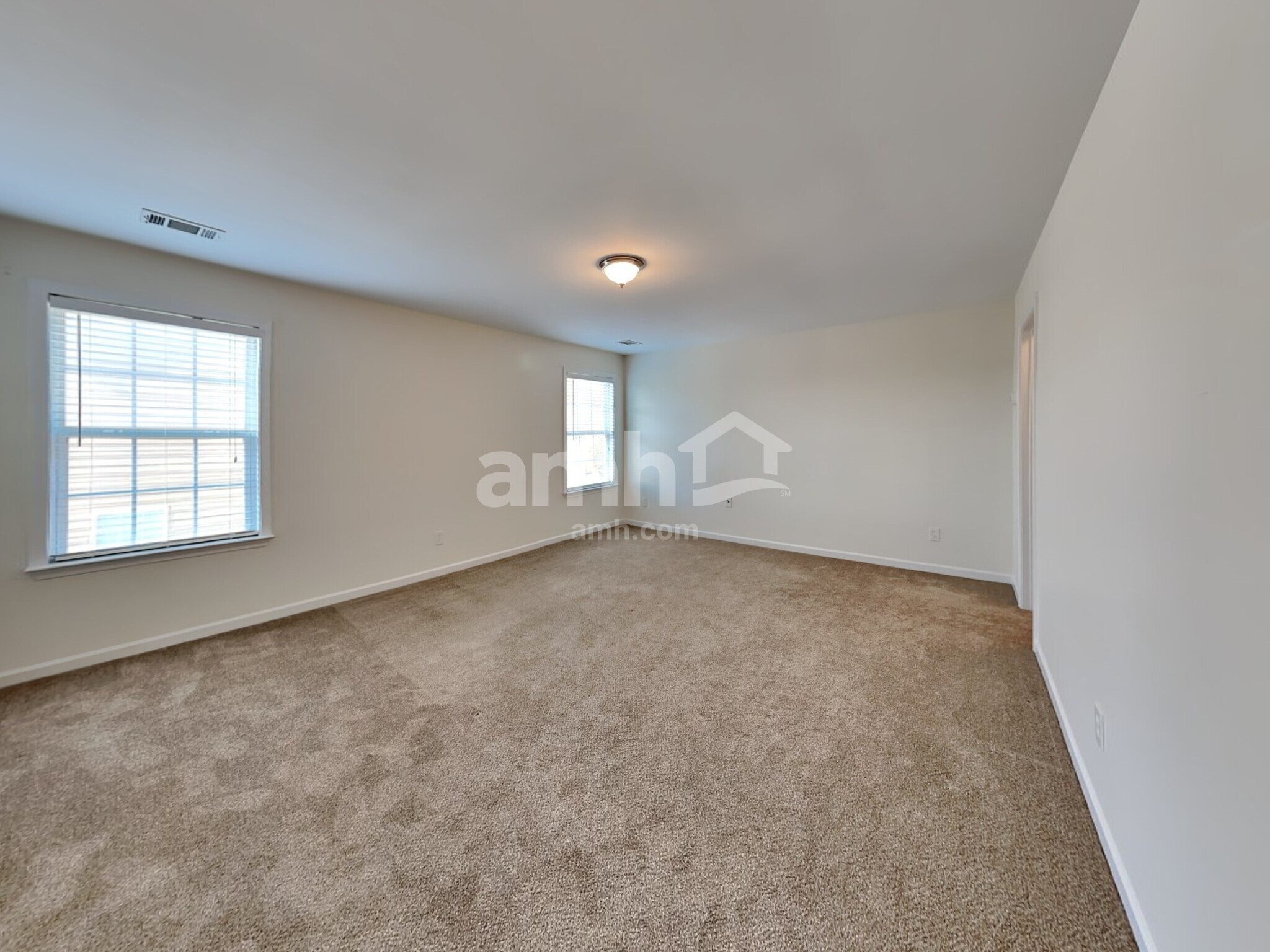 Building Photo - 1823 Madrid Falls Dr