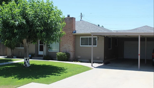 Building Photo - 2107 Rose Marie Dr