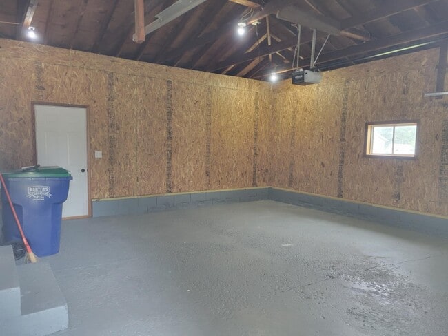 Building Photo - 227526 Partridge Ave