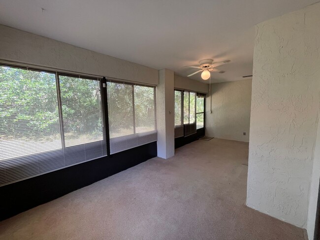 Building Photo - SPACIOUS 3 BD/2BA Home in Winter Springs!