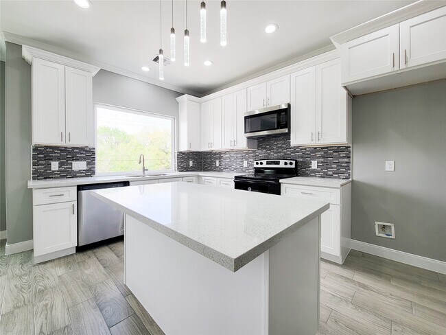 Building Photo - 4514 Maggie St