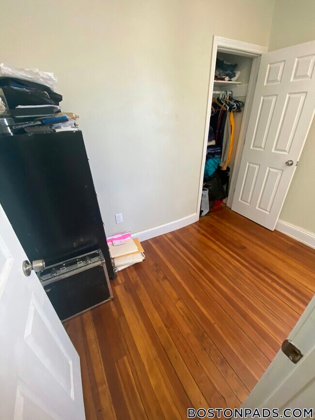 Building Photo - 74 Wyeth St