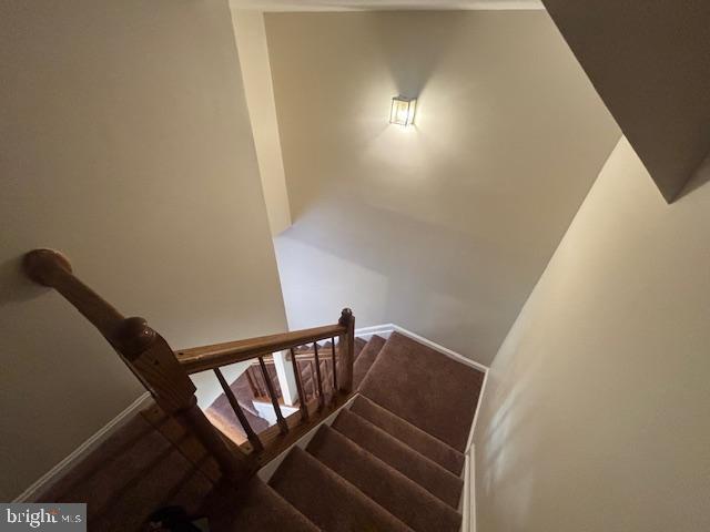 Building Photo - 1430 Wake Forest Dr