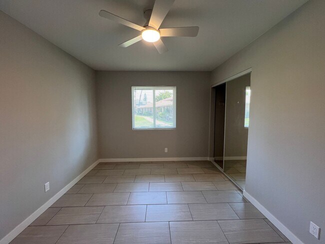Building Photo - 3 Bedroom, 2 Bathroom