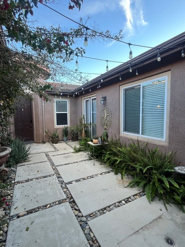 Building Photo - 35108 Via Santa Catalina