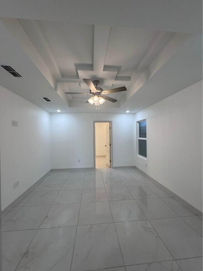 Building Photo - 3709 Birge St