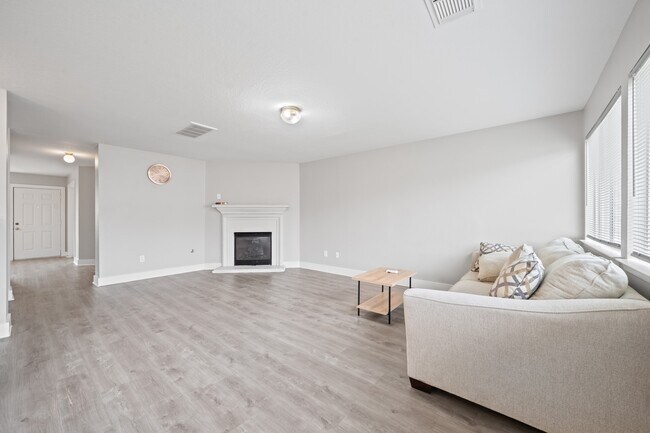 Building Photo - 20931 Walder Ct