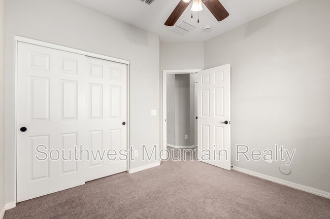 Building Photo - 41540 N Jacaranda Ct