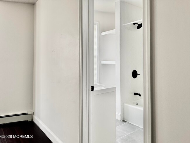 Building Photo - 198 New Brunswick Ave