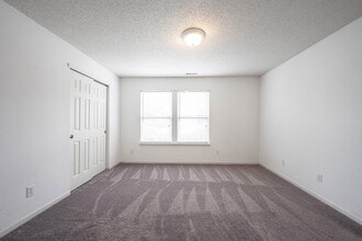 Building Photo - 10290 Tournon Dr