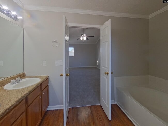 Building Photo - 7 Barnley Ct