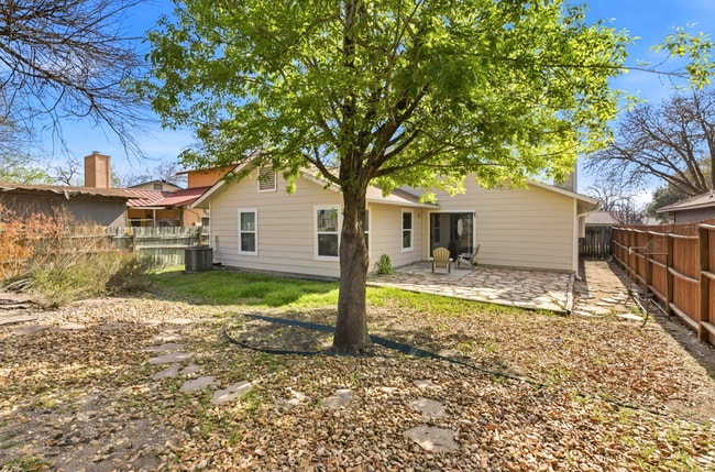 Building Photo - 9706 Autumn Dew