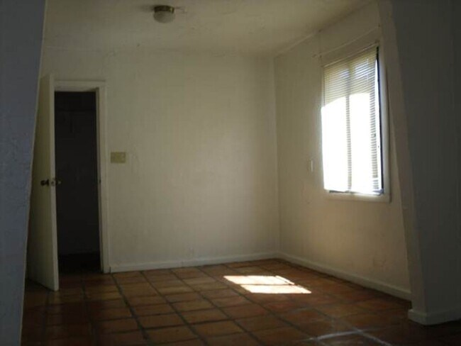 Building Photo - A nice one bedroom/ one bath home for rent.
