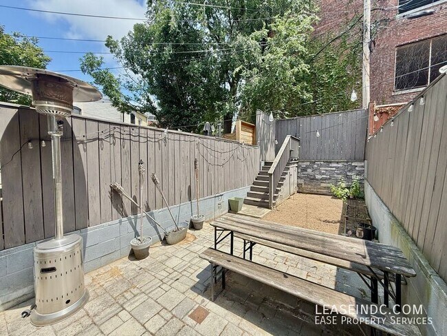 Building Photo - 2333 17th St NW