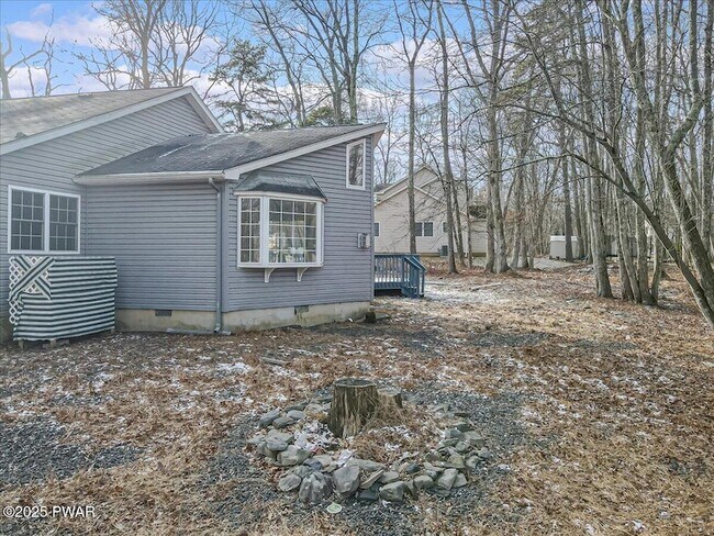 Building Photo - 502 Carrock Way