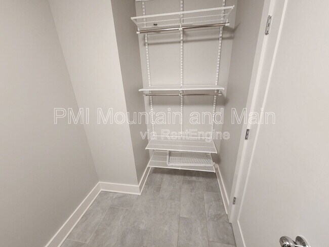 Building Photo - 16 Alice Clement Ln