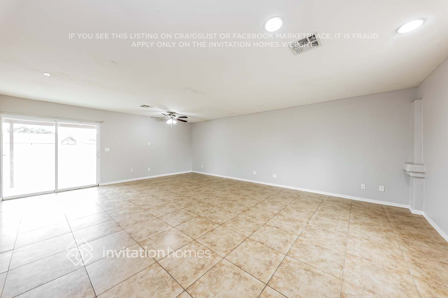 Building Photo - 12621 N 37th Dr