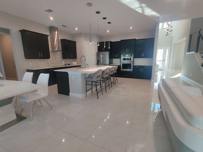 Building Photo - Beautiful home in Estates at Parkside