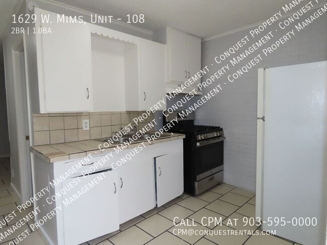 Building Photo - 1629 W Mims St