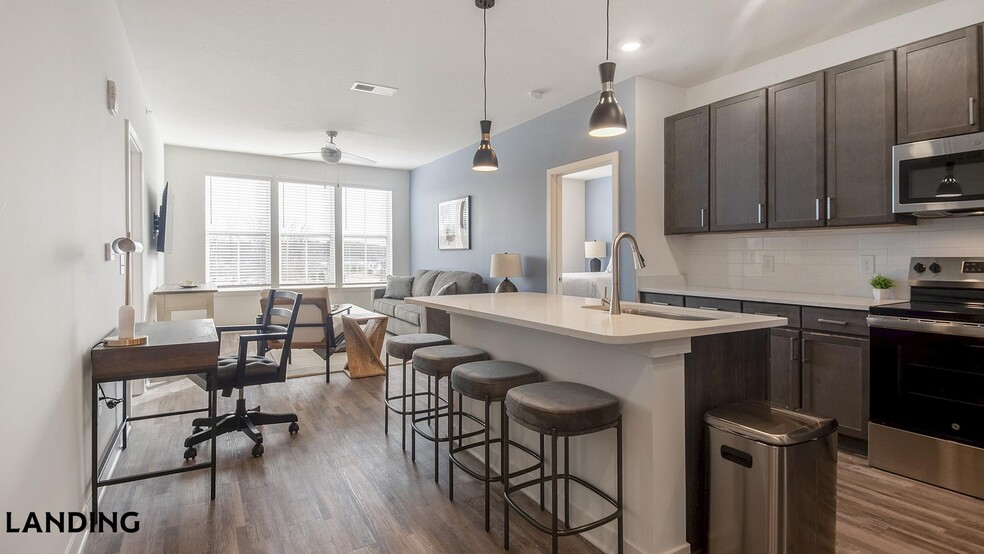 Building Photo - 4670 Merchants Park Cir