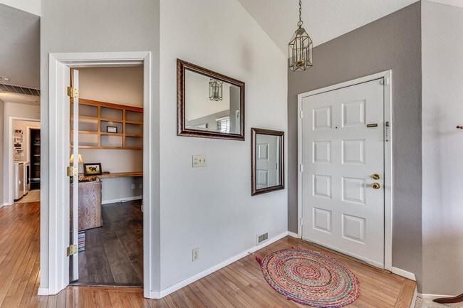 Building Photo - 2320 Overlook Ct