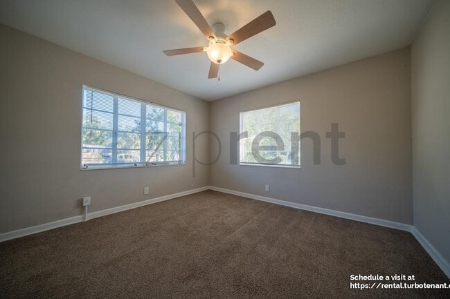 Building Photo - 925 17th St S