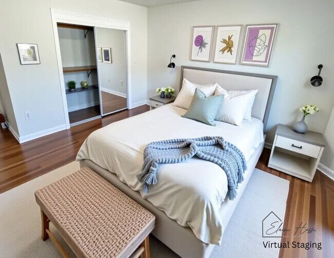 Building Photo - Sunlit 3-Bed, 2-Bath Home Steps from Balbo...