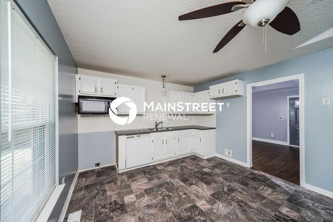 Building Photo - 3 Bedroom Pet-Friendly Home in Shepherdsvi...