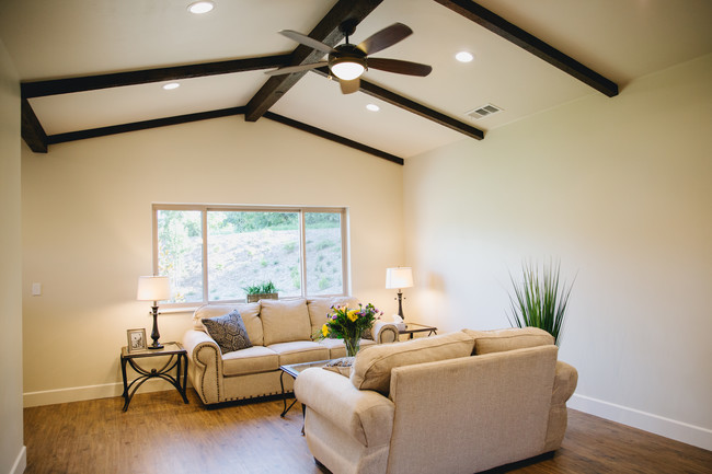 Building Photo - Villas at Timberline
