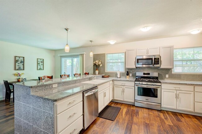 Building Photo - 4109 Lymbar Dr