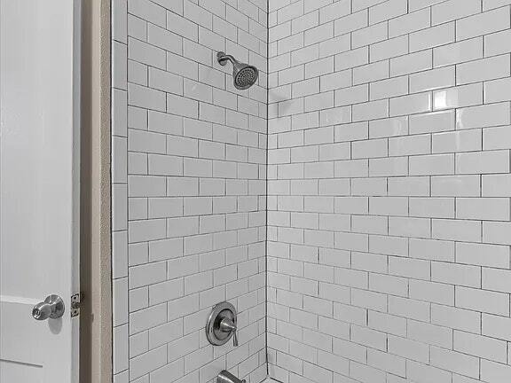 Building Photo - 1439 Belwood St