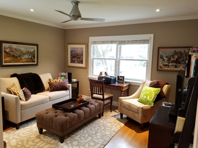 Building Photo - Gorgeous 2 Bed 1 Bath single Family Home I...