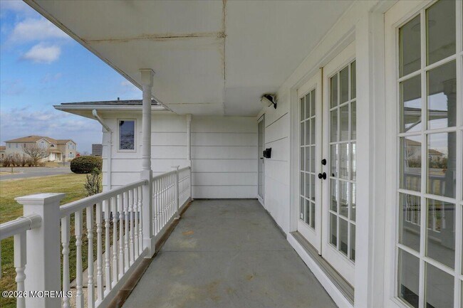 Building Photo - 8 Pullman Ave